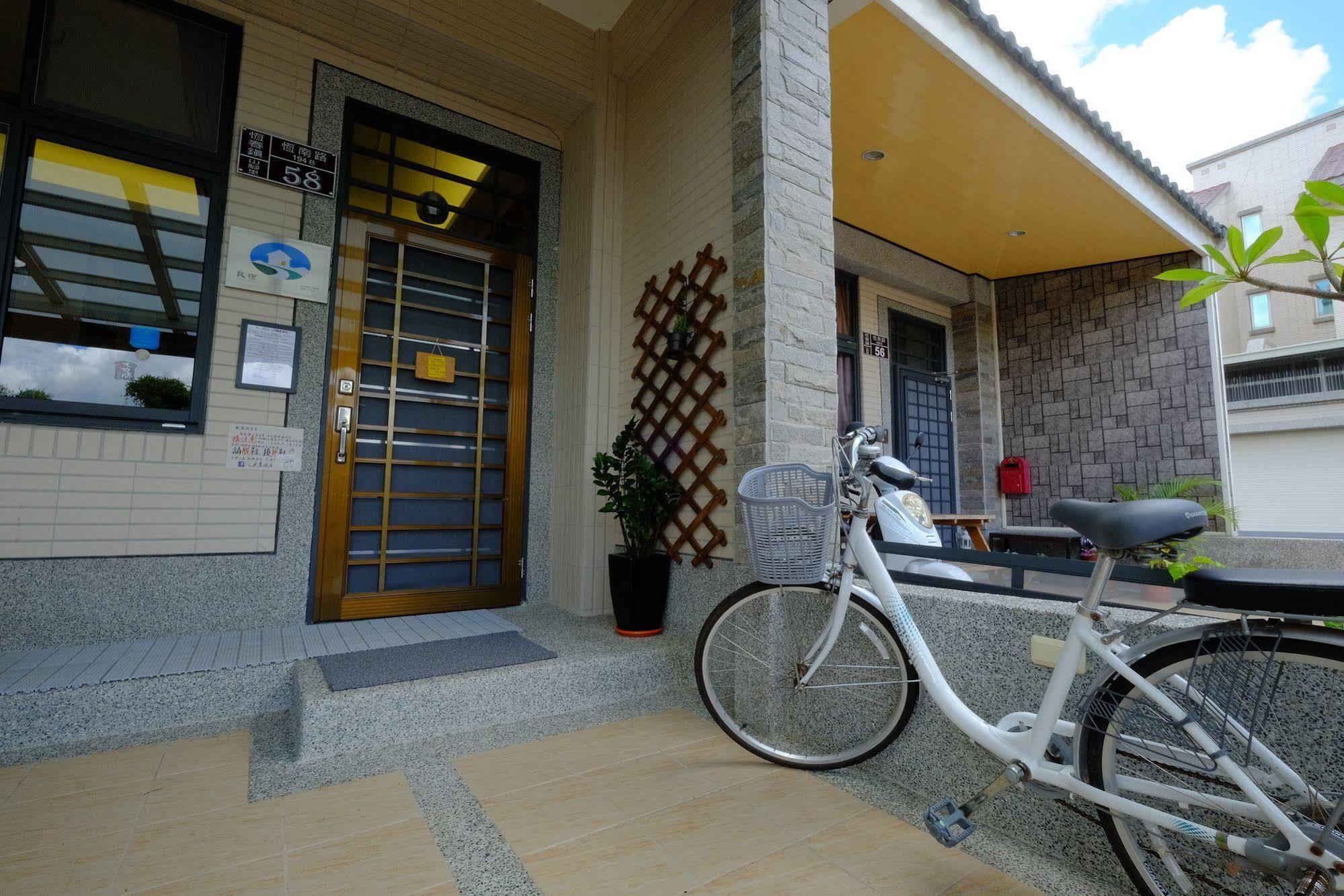 Big Nose Inn Hengchun South Gate Exterior photo