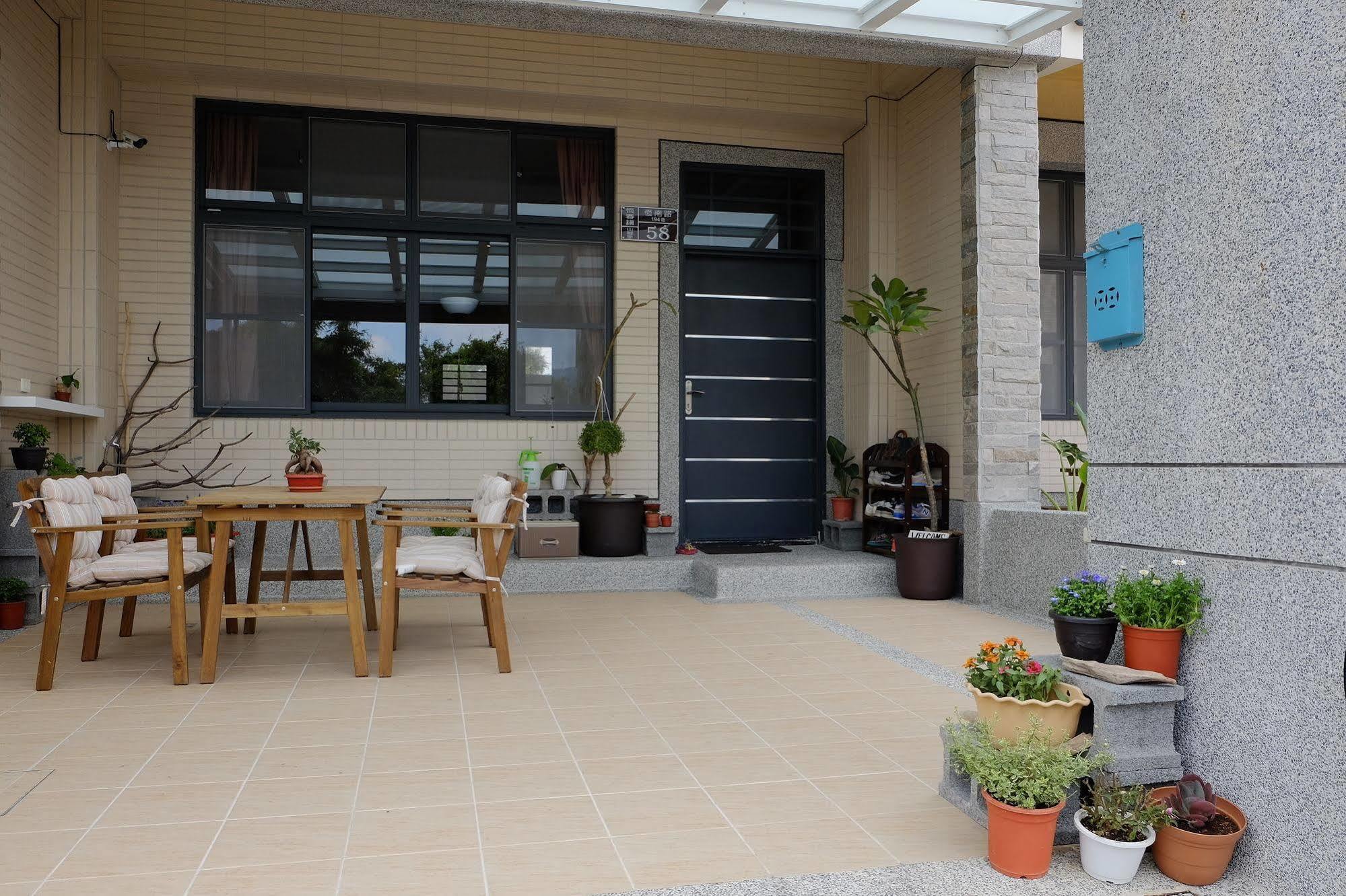 Big Nose Inn Hengchun South Gate Exterior photo